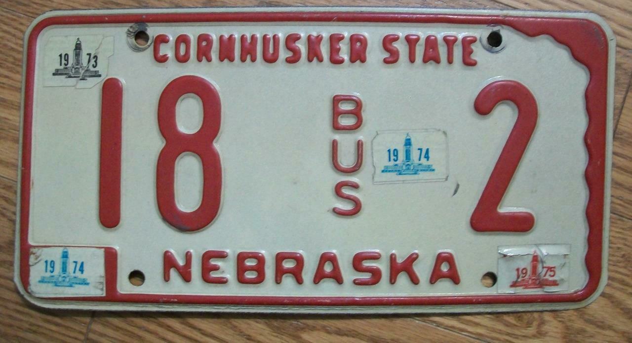 Single Nebraska License Plate - 1972/75 - 18 Bus 2 - Dawson County